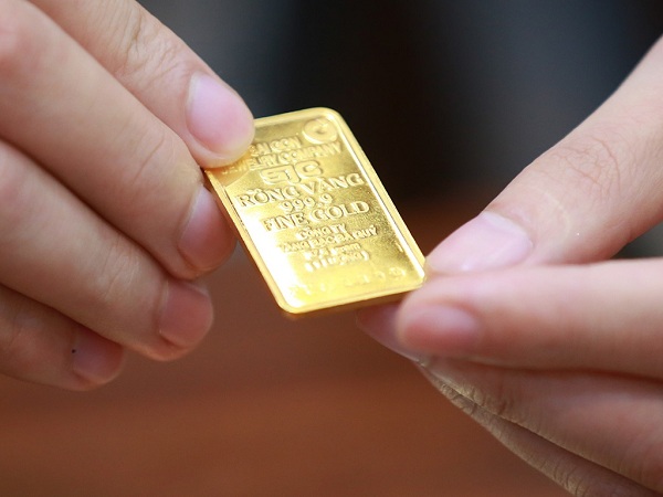 Cách nhận biết vàng thật và những lưu ý khi mua vàng