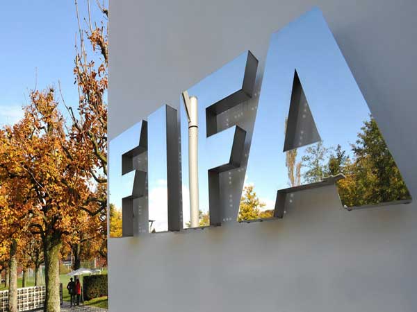 FIFA là gì?